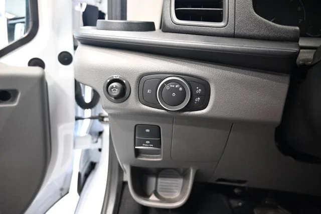 2024 Ford Transit Passenger Van XLT - Photo 27