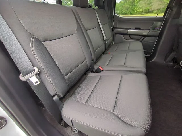 Used 2022 White Ford XLT image 33