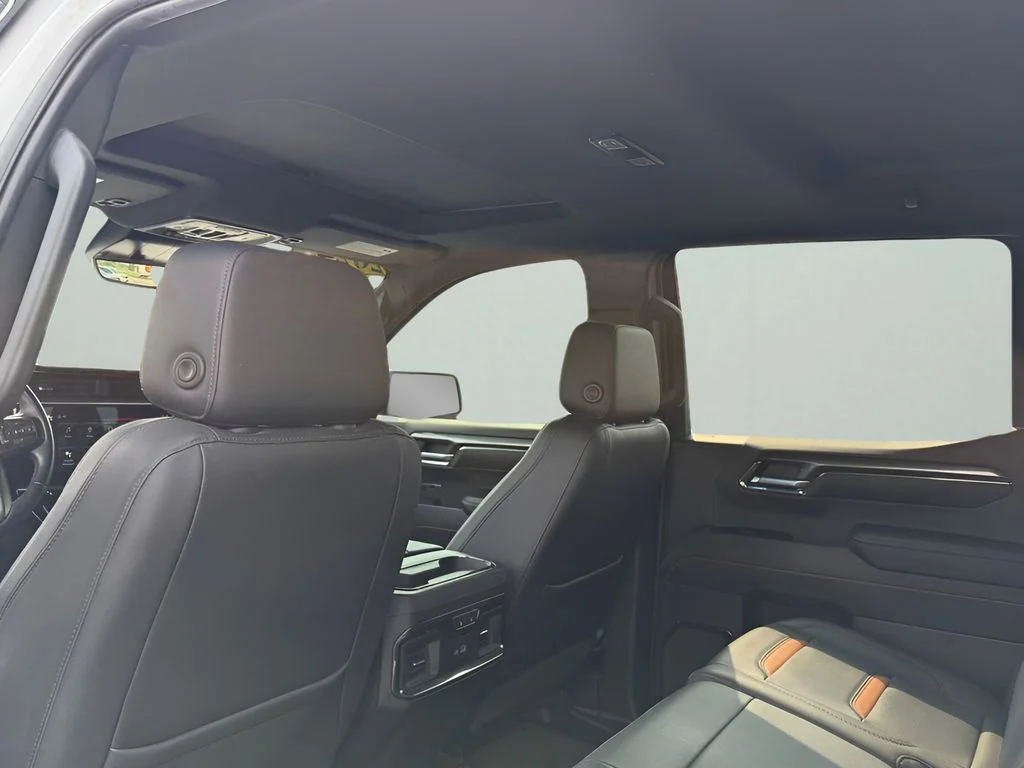 Used 2024 Summit White GMC AT4 image 17