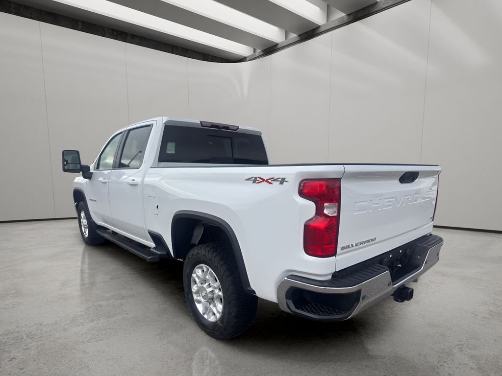 Used 2020 Summit White Chevrolet LT image 3