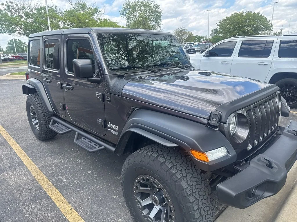 Used 2018 Jeep All-New Wrangler Unlimited Sport S with VIN 1C4HJXDGXJW110679 for sale in Kansas City