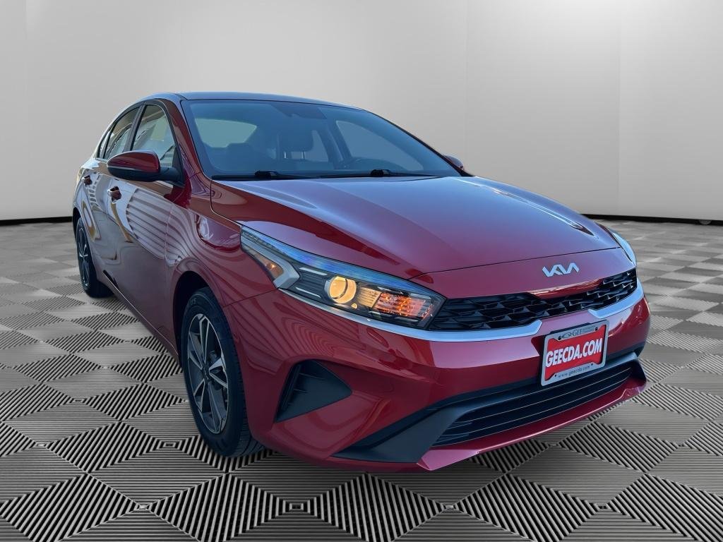 Certified Used 2024 Currant Red Kia LXS image 4
