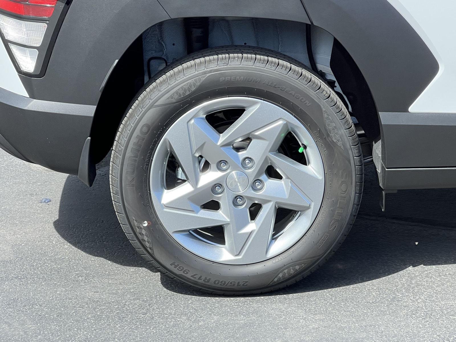 2026 Hyundai Kona SE - Photo 15