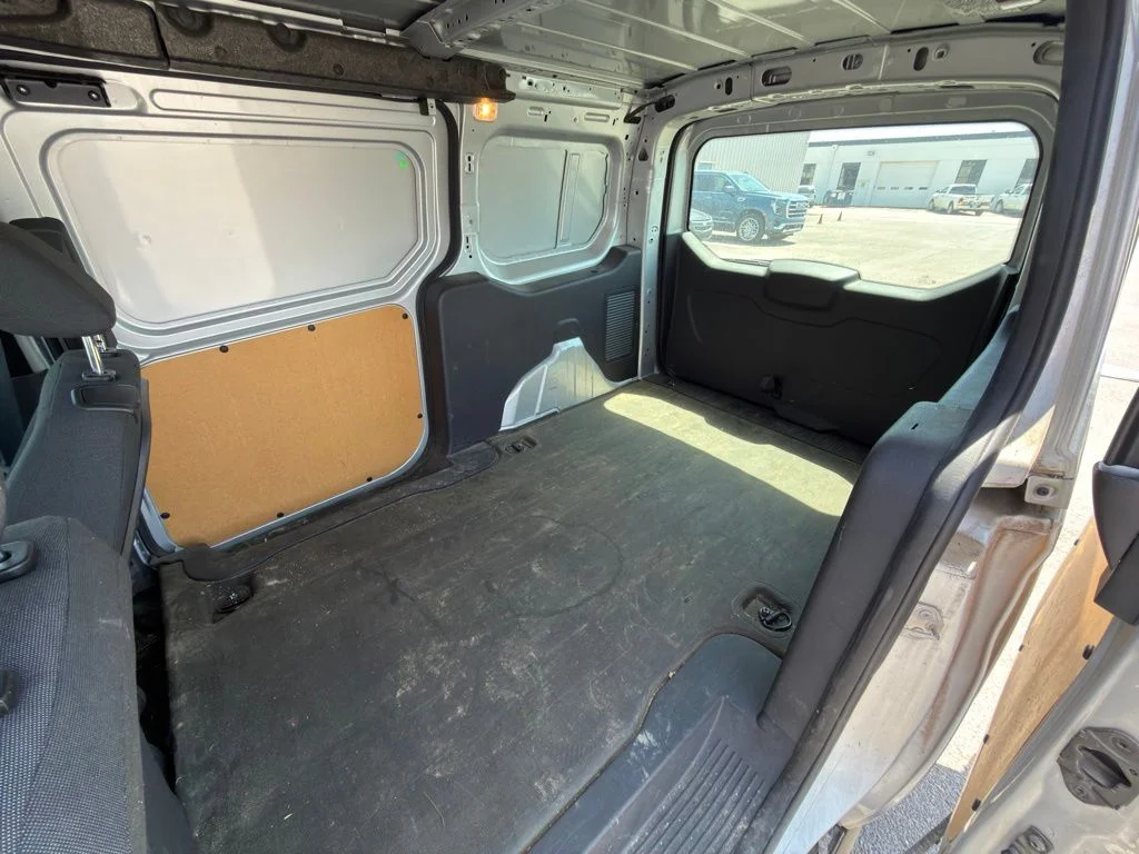 Used 2016 Silver Ford XL image 11
