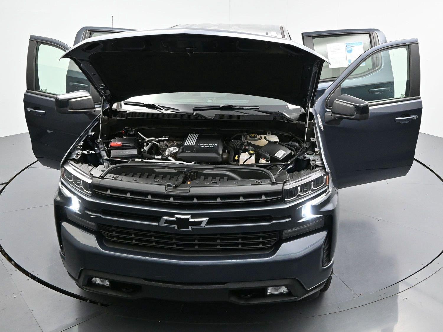 Used 2021 SHADOW GRAY METALLIC Chevrolet RST image 42
