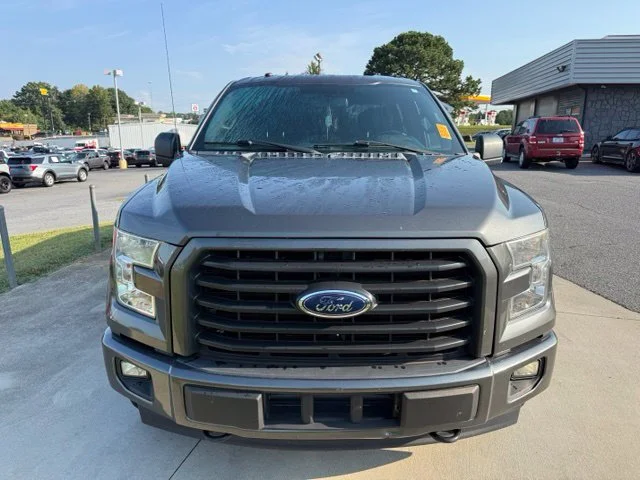 Used 2017 Gray Ford XLT image 2