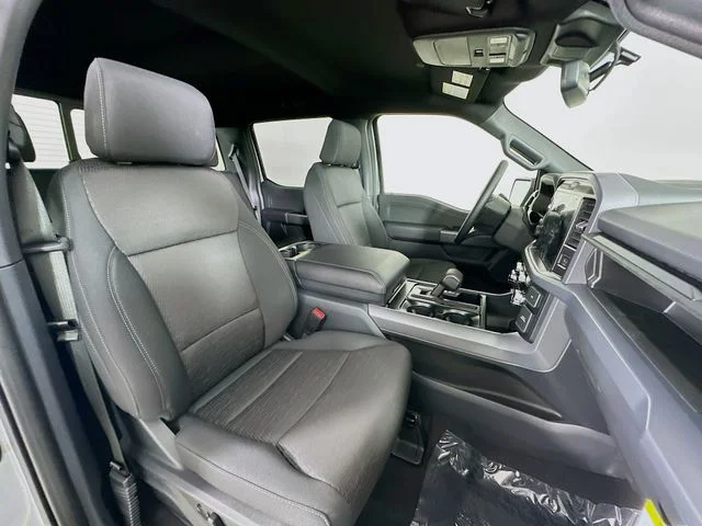 New 2026 Iconic Silver Metallic Ford XLT image 27