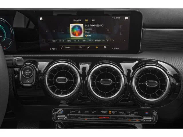 Used 2020 White Mercedes-Benz A 220 image 10