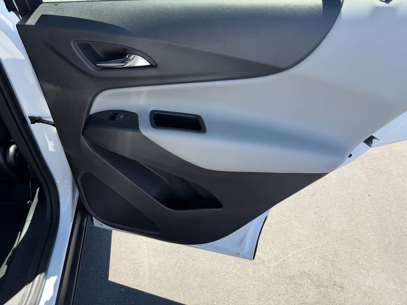 Used 2022 IRIDESCENT PEARL TRICOAT Chevrolet LT image 21