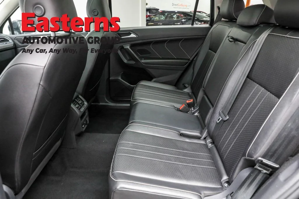 Used 2022 Black Volkswagen 2.0T SE image 20