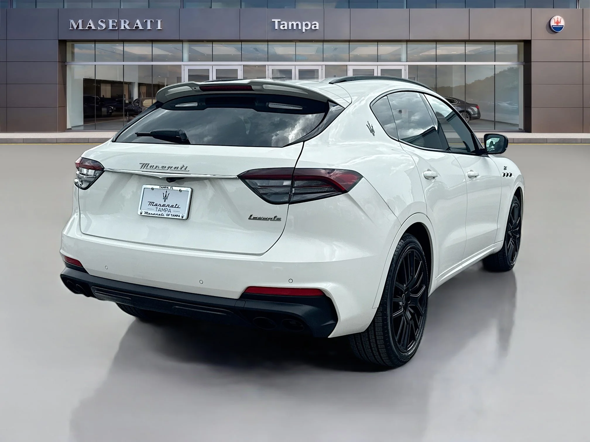 Used 2022 Bianco Maserati GT image 3