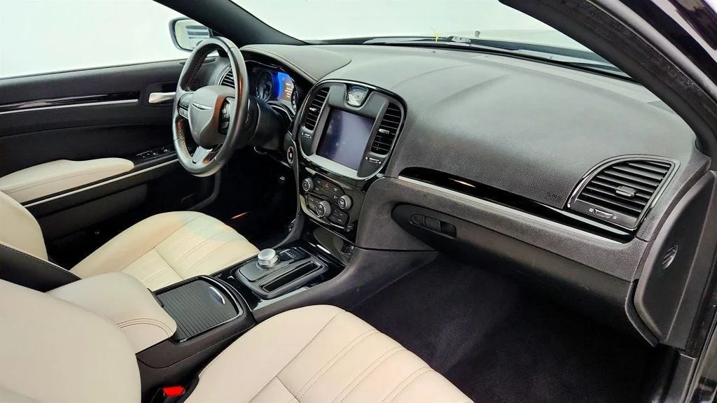 Used 2020 Gloss Black Chrysler 300S AWD image 26