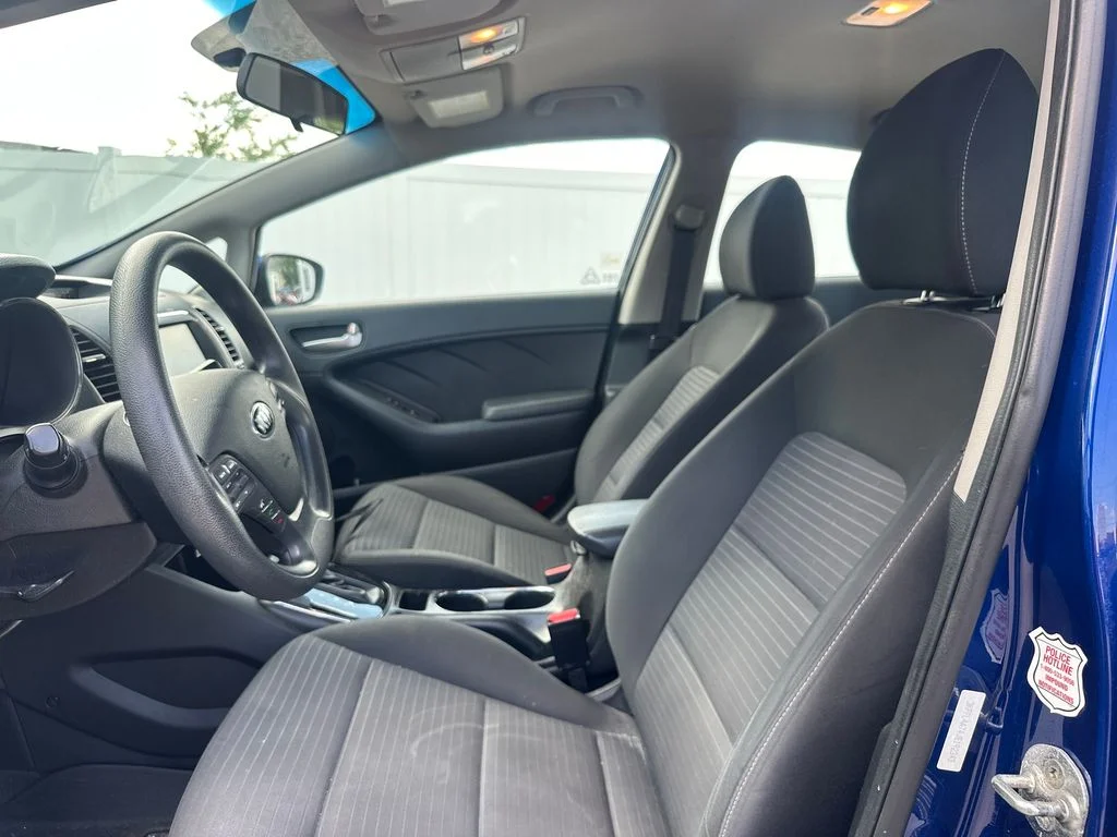 Used 2018 Blue Kia LX image 10