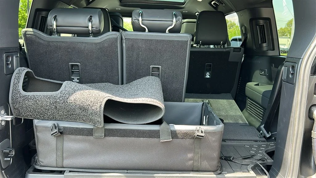 New 2026 Borasco Grey LAND ROVER X-Dynamic SE image 27