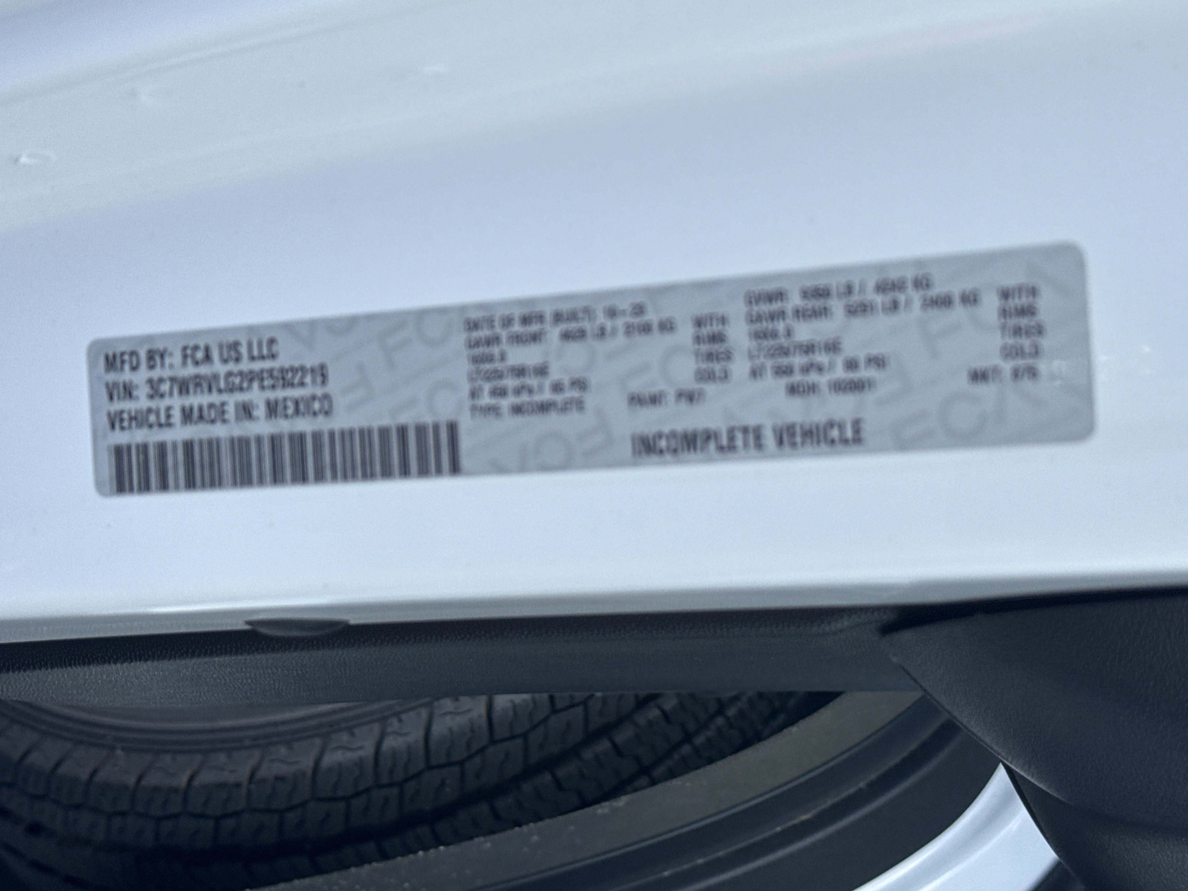 New 2023 Bright White Clearcoat Ram 3500 image 33