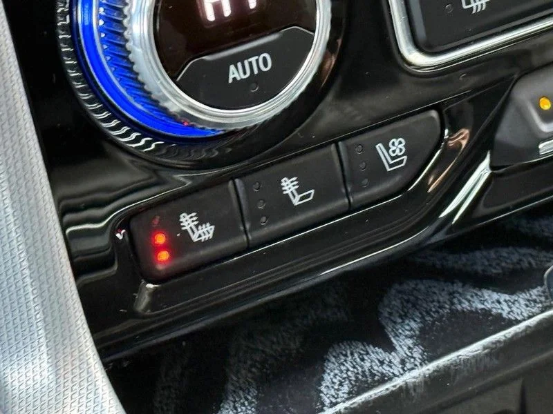 2023 GMC Yukon XL Denali - Photo 30