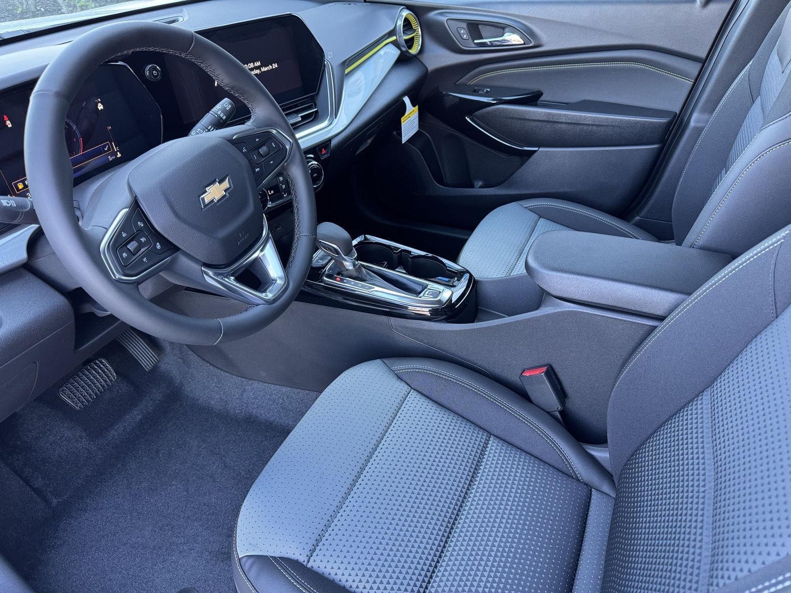 2026 Chevrolet Trax LT - Photo 9