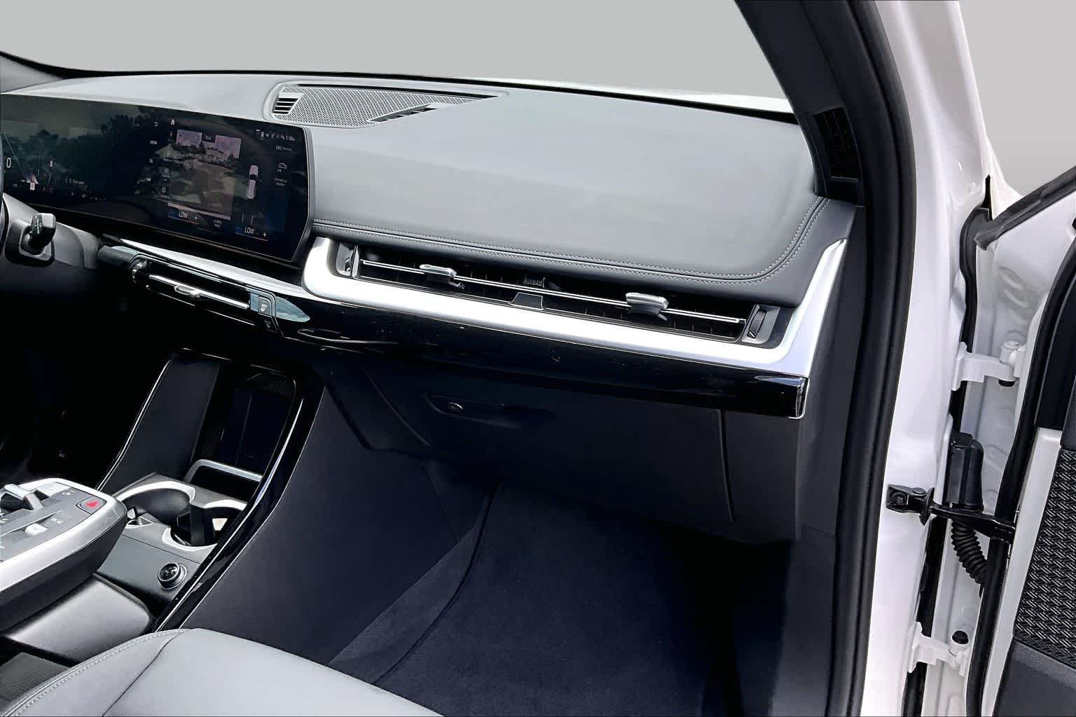 Certified Used 2023 Alpine White BMW xDrive28i image 19
