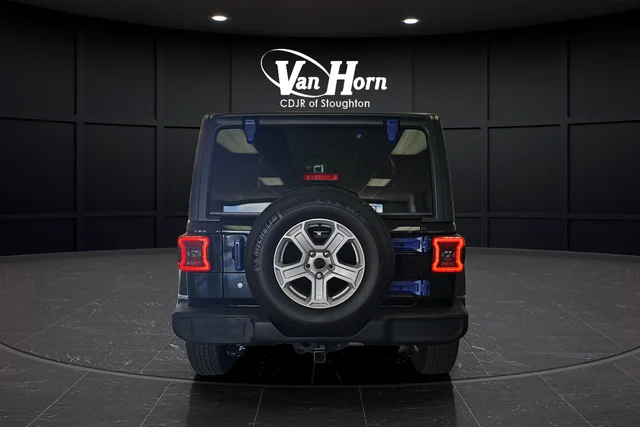 Used 2020 Black Clearcoat Jeep Unlimited Sport S image 6