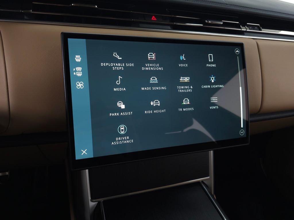 New 2026 Carpathian Grey Land Rover SE image 28