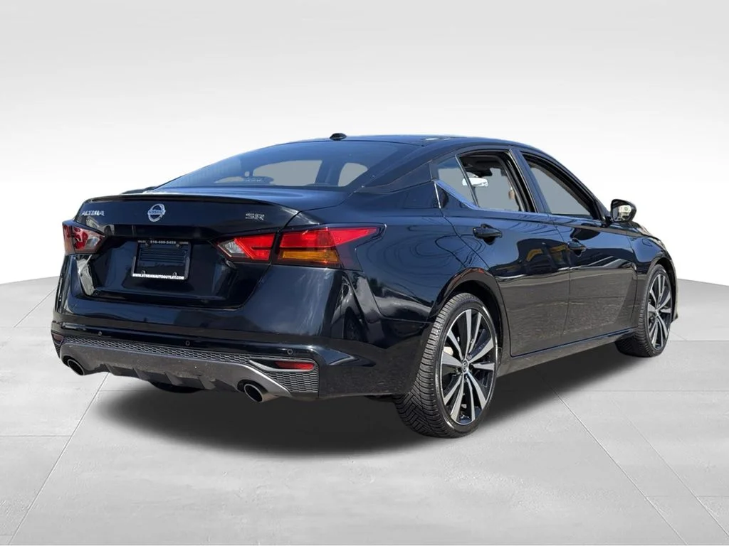 2020 Nissan Altima SR - Photo 8
