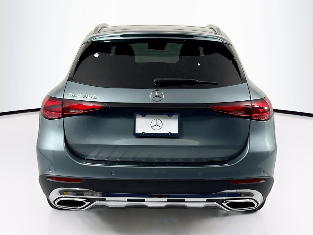 Certified Used 2026 Verde Silver Metallic Mercedes-Benz GLC 300 image 6