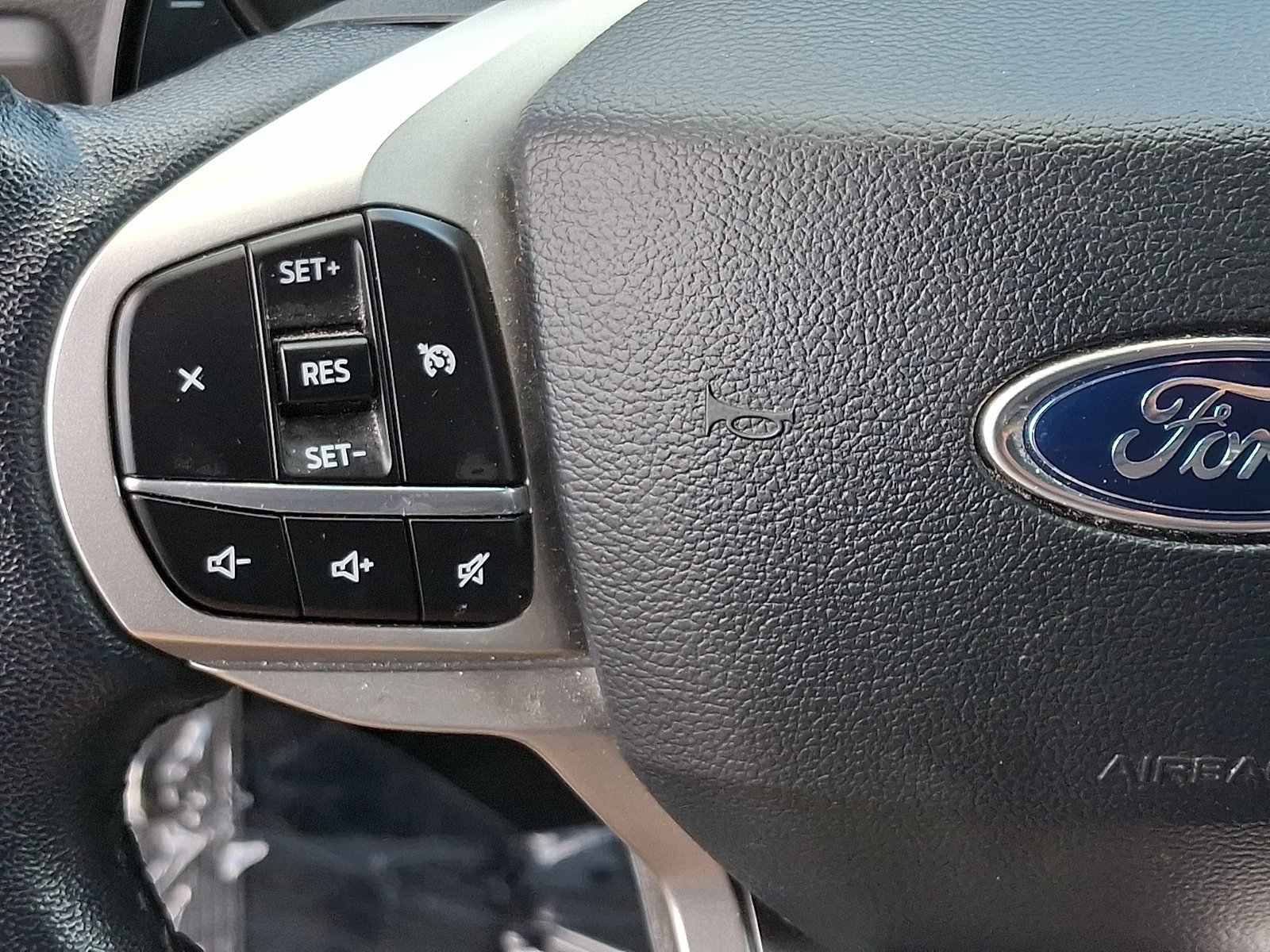 Used 2021 Black Metallic Ford XLT image 12
