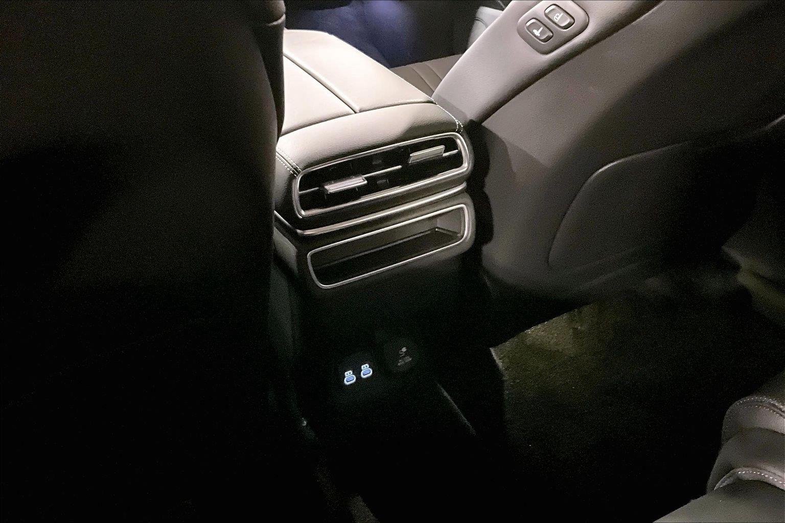 New 2026 Capri Blue Genesis 2.5T SELECT image 23