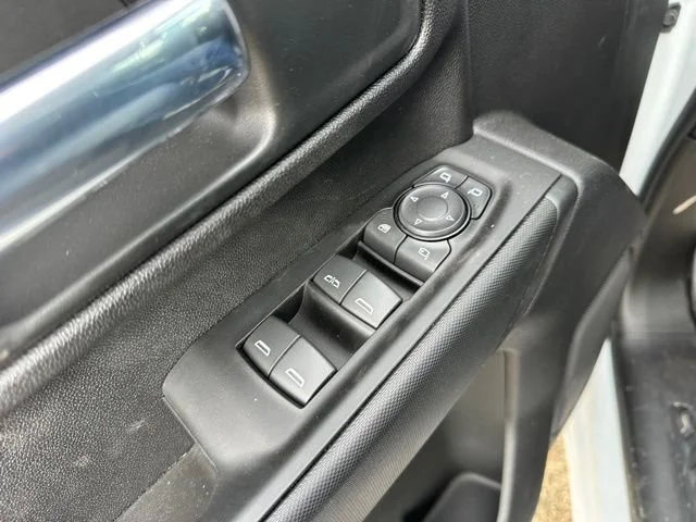 2025 GMC Sierra 3500HD Pro - Photo 12