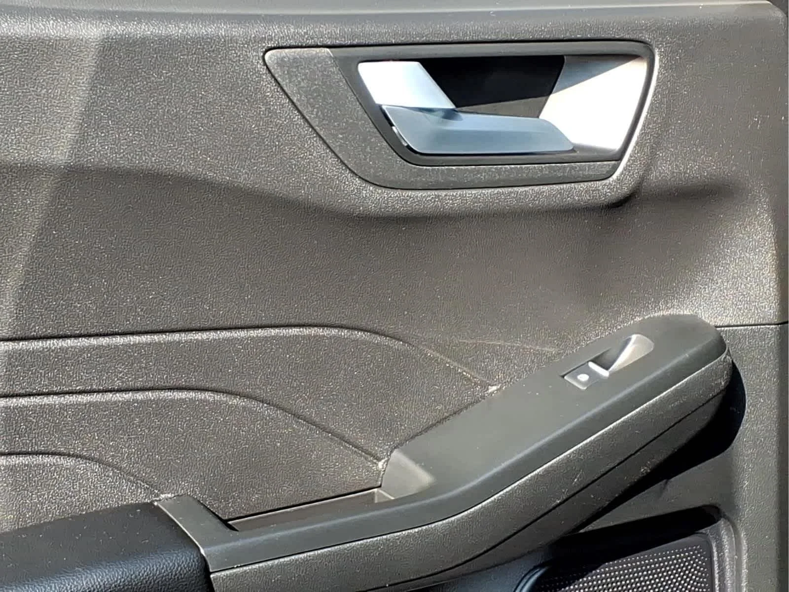 Used 2025 Agate Black Metallic Ford ST-Line Select image 28