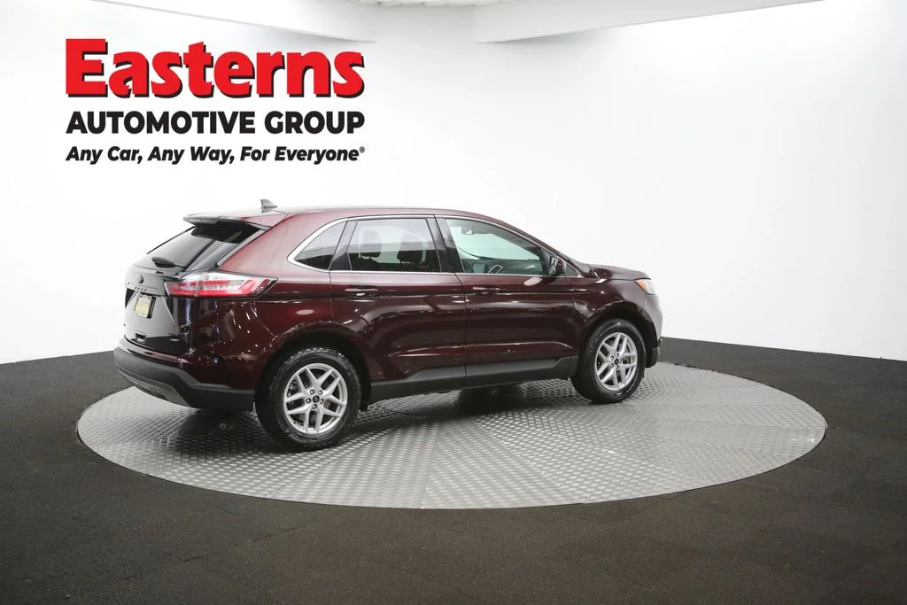 Used 2024 Red Ford SEL image 41