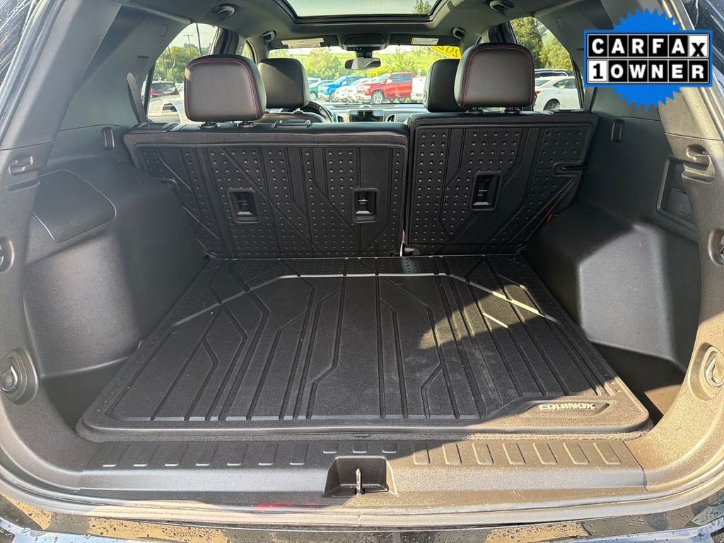 Used 2022 Mosaic Black Metallic Chevrolet RS image 14