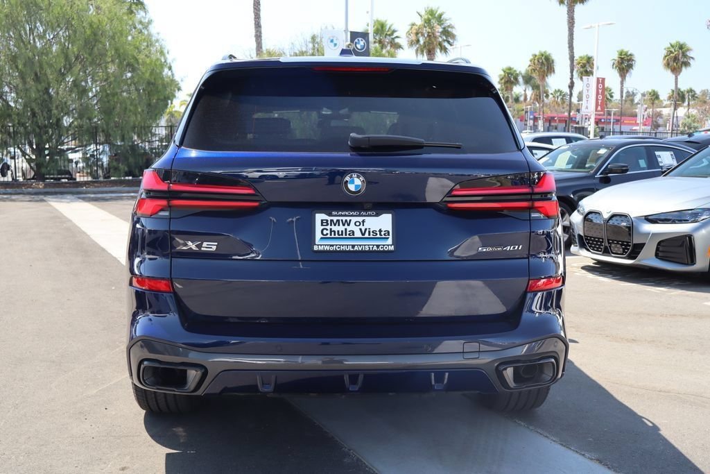 Used 2024 Blue BMW sDrive40i image 7