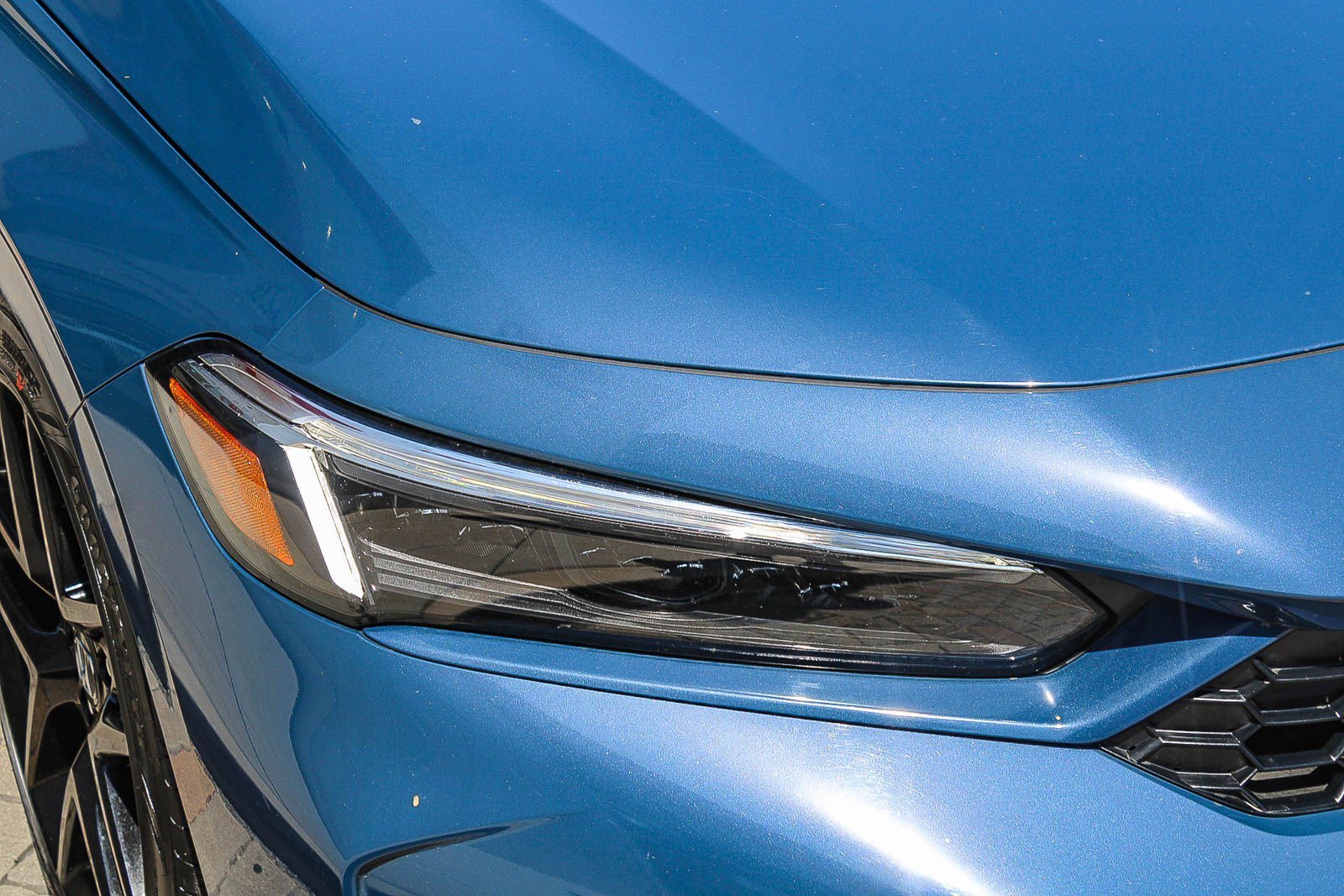 Used 2025 Blue Lagoon Pearl Honda Sport image 4