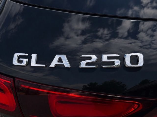 Used 2023  Mercedes-Benz GLA 250 image 9