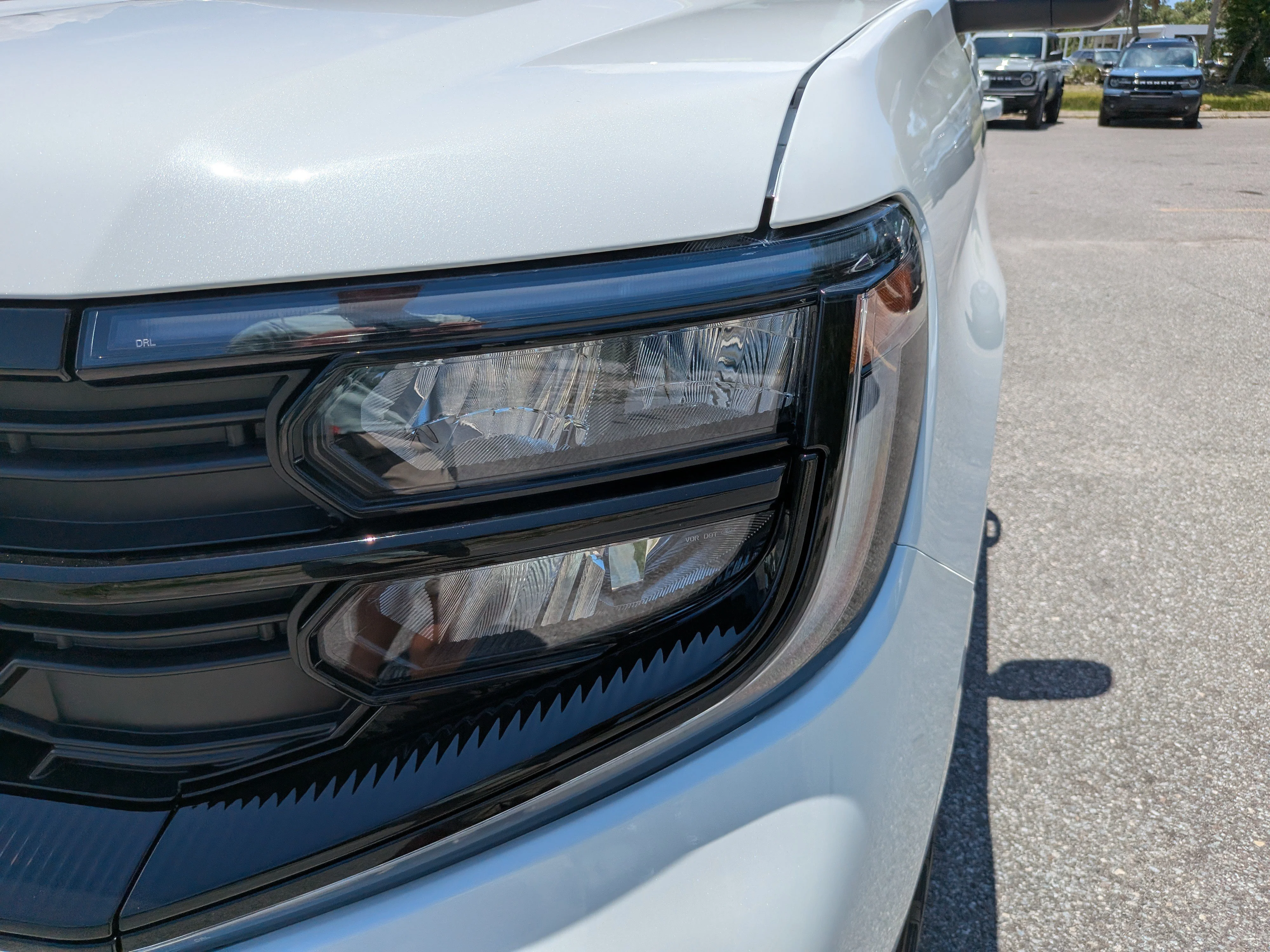 New 2027 Star White Metallic Tri-Coat Ford Active image 9