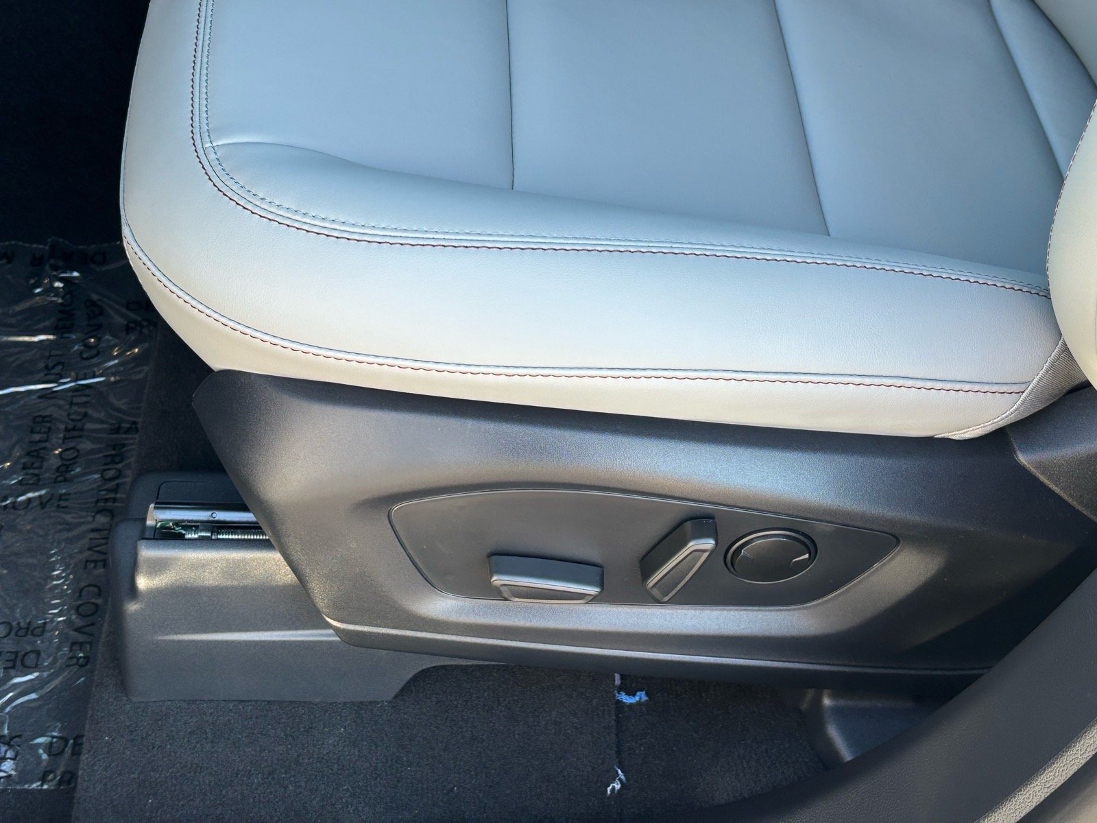 New 2026 Vapor Blue Metallic Ford Active image 10
