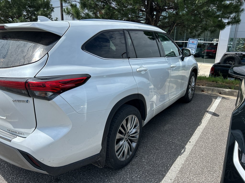 Used 2022 Wind Chill Pearl Toyota Hybrid Platinum image 4