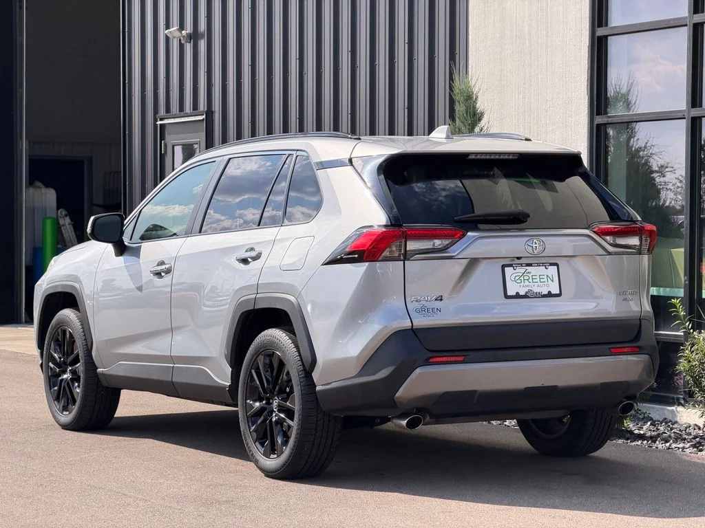 Used 2019 Silver Toyota Limited image 3