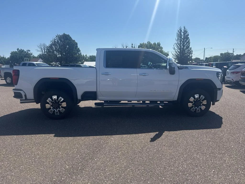 New 2025 Summit White GMC Denali image 5