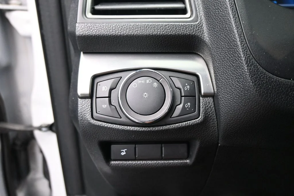 Certified Used 2019 White Ford XLT image 12