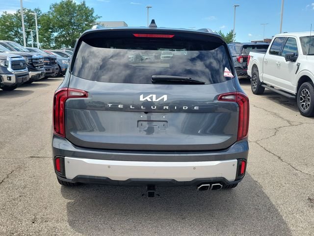 Certified Used 2023 Gravity Gray Kia S image 4