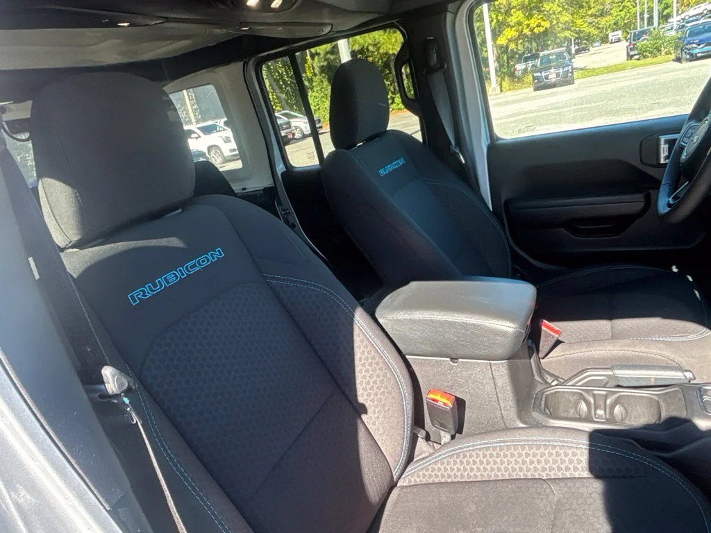 Used 2024 Silver Jeep Rubicon 4xe image 23