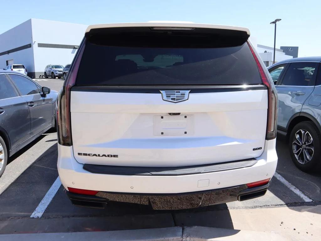 Used 2022 White Cadillac Sport Platinum image 4
