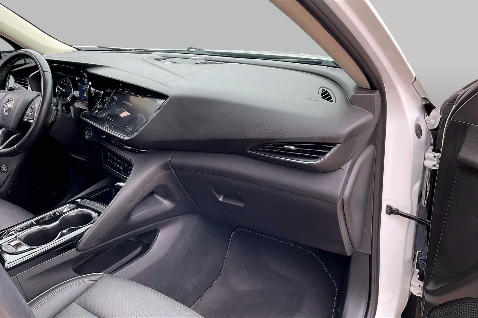 Used 2023 SUMMIT WHITE Buick Essence image 16