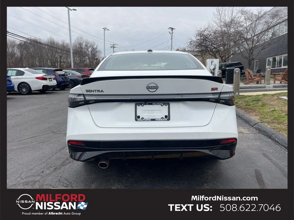 Used 2026 White Nissan SR image 4