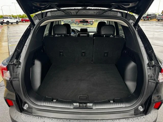 Used 2022  Ford SEL image 10