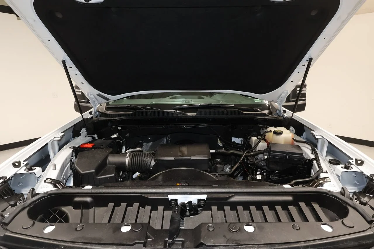 Used 2024 Summit White Chevrolet Custom image 30