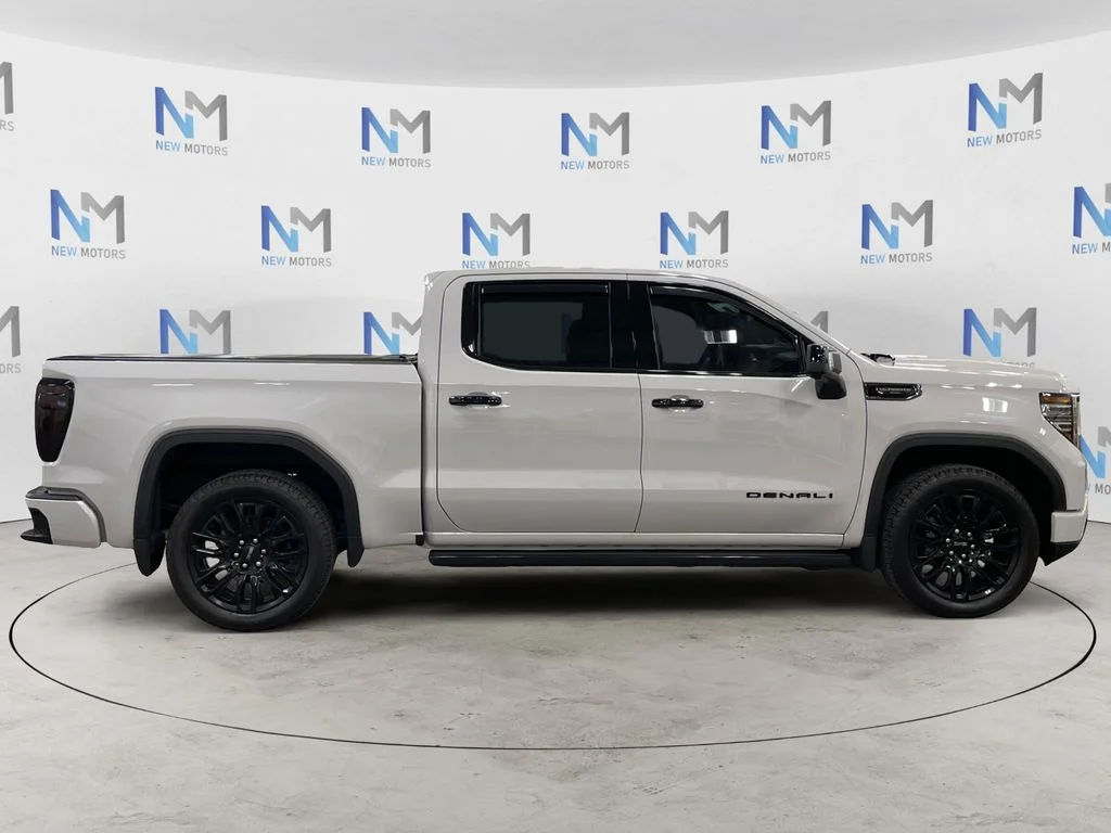 Used 2025 Titanium GMC Denali Ultimate image 6