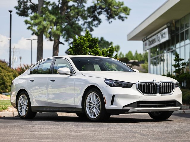 2024 BMW 5 Series 530i xDrive